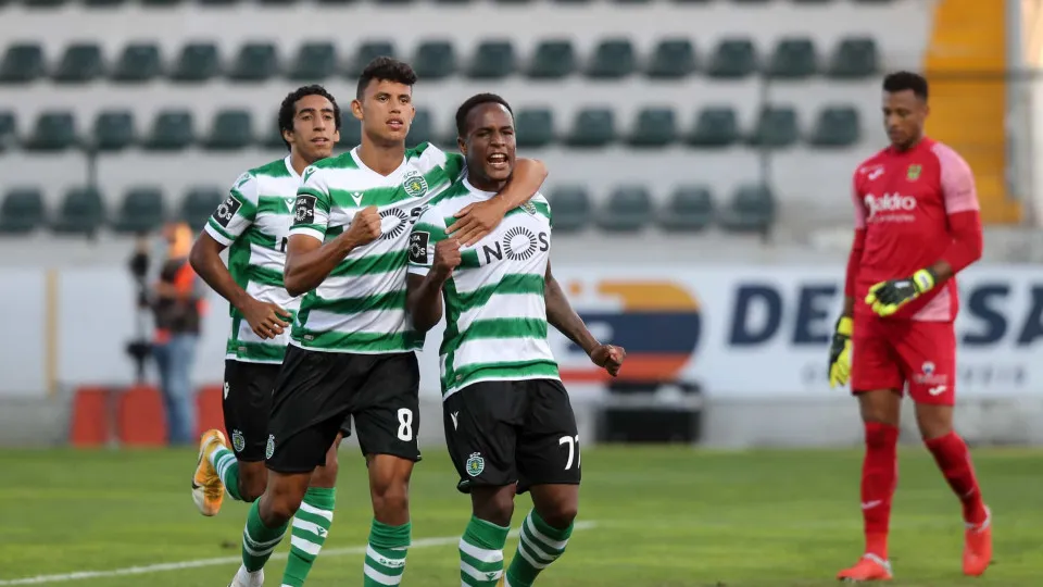 Uma vitória a 'Paços'. Sporting entra da melhor forma na I Liga