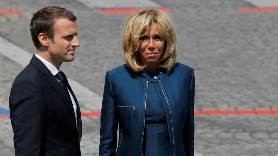Tornada pública morte do primeiro marido de Brigitte Macron