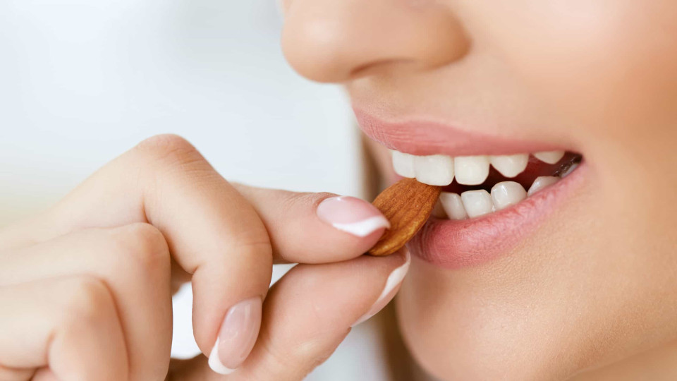 Cinco razões para comer amêndoas todos os dias (e quantas deve ingerir)