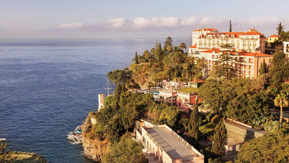 O Melhor Hotel de Luxo da Europa fica em Portugal! Venha conhecer