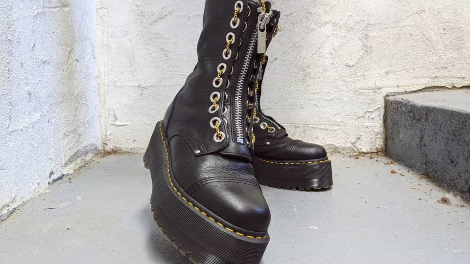 Dr hot sale martens alta