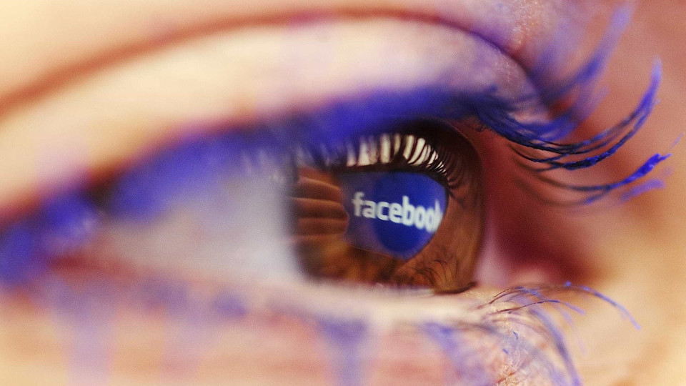 Facebook acusado de racismo sistémico em recrutamento