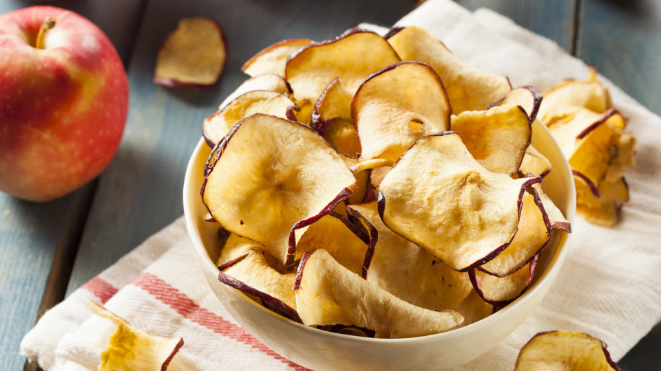 Chips de maçã: O snack saudável que faltava na sua vida