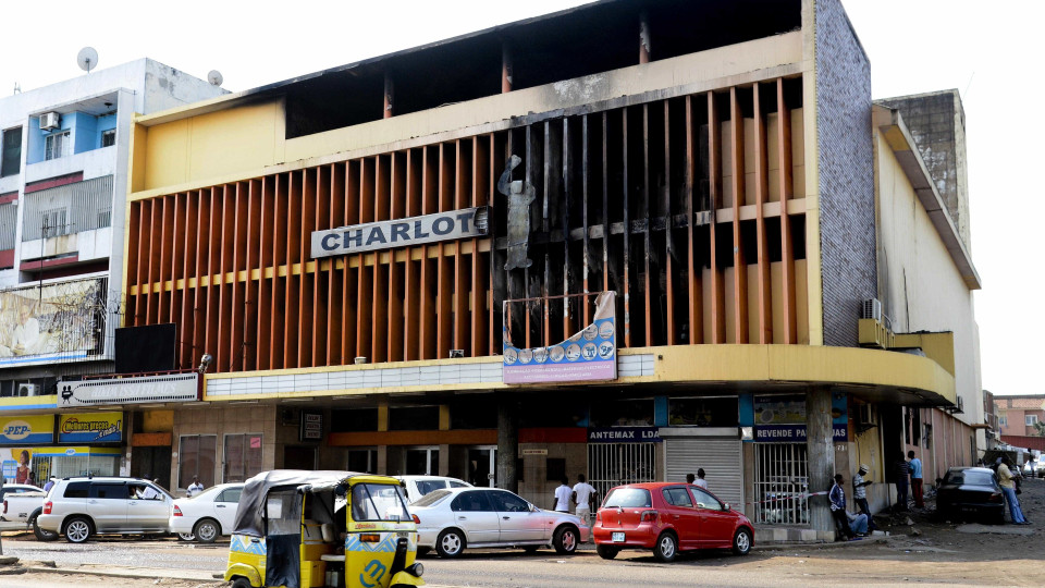 Cinema 'Charlot' de Maputo parcialmente destruído por incêndio