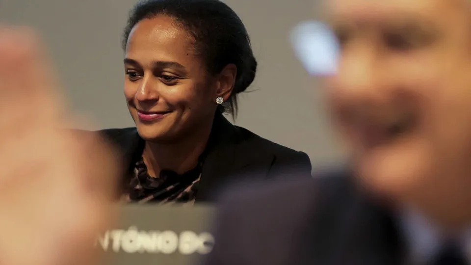 Isabel dos Santos deixa administrações da NOS, BIC e Efacec