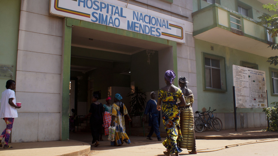 Inaugurada fábrica de oxigénio do principal hospital da Guiné-Bissau