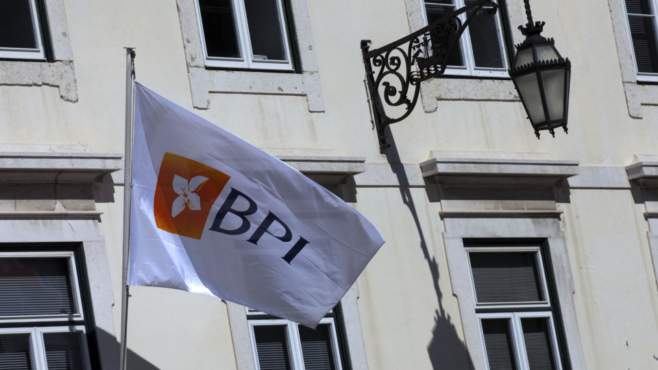 BPI marca assembleia-geral com saída de bolsa e dividendos na agenda