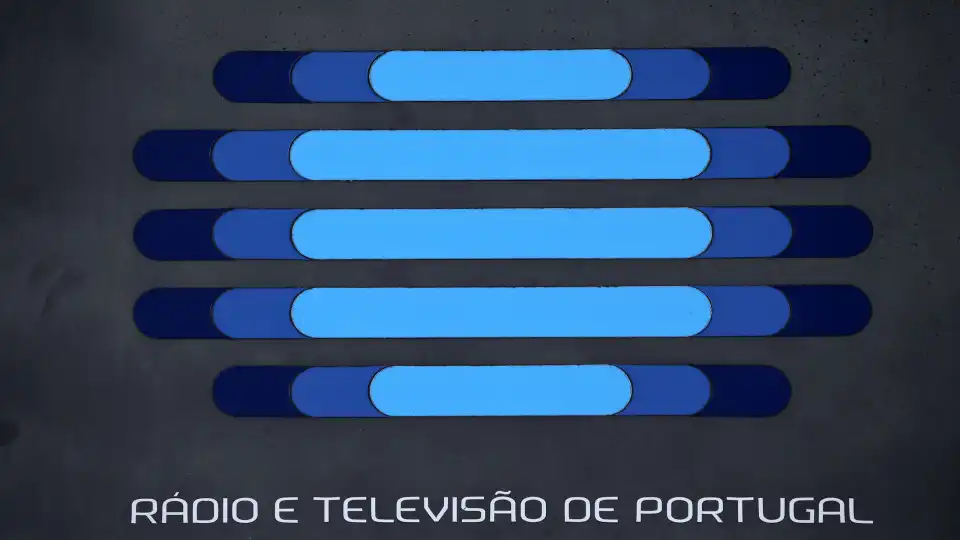 PS, BE e PCP falam em "ataque à RTP" e pedem audição de ministro