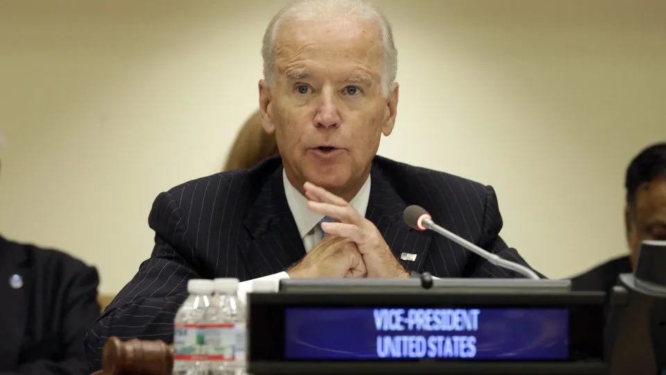 Biden pede desculpa a Erdogan por comentário sobre apoio ao ISIS