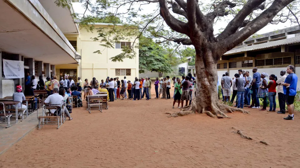 Comissão Nacional de Eleições de Moçambique preocupada com violência