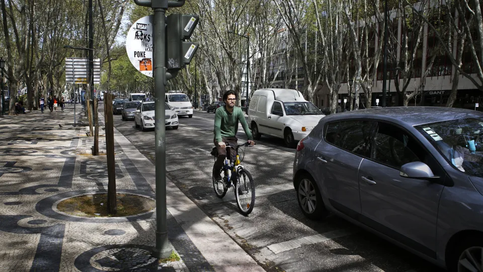 Petição quer centro de Lisboa só com carros 100% elétricos a circular
