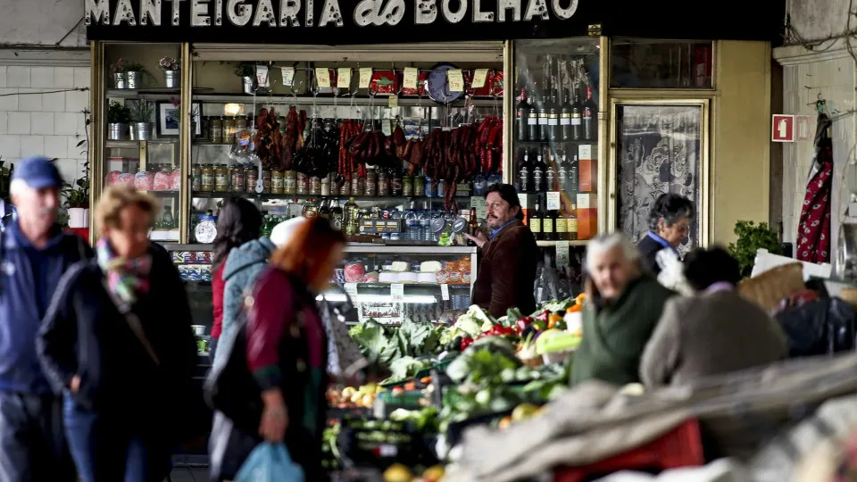 Aprovado apoio de 2,13 milhões para regresso dos comerciantes ao Bolhão