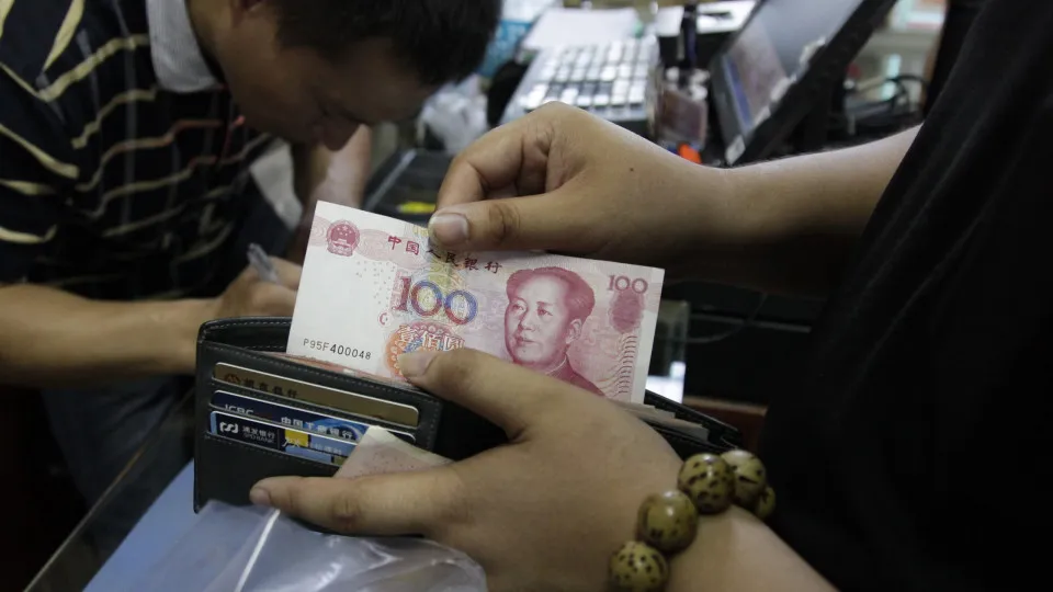 Moeda chinesa? Internacionalização depende de "regras e mercado"