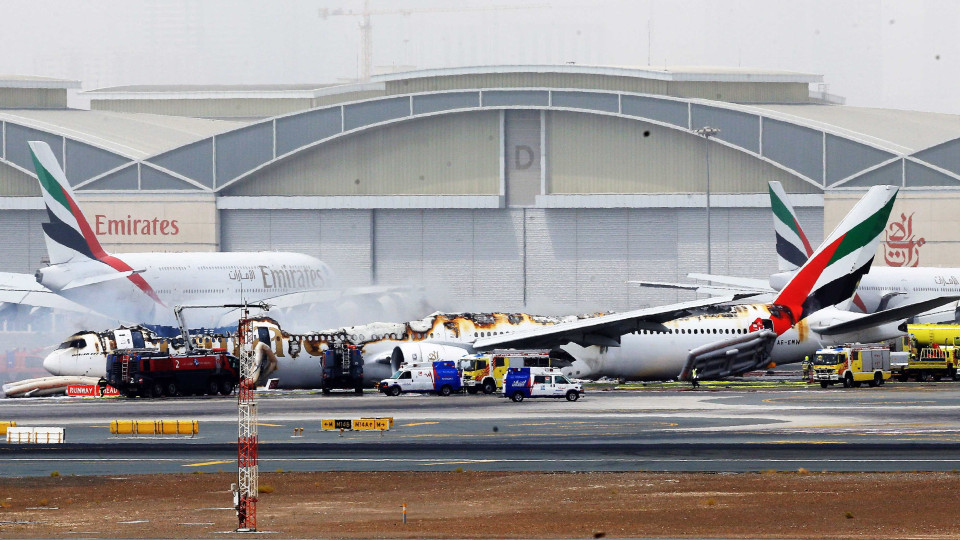 Aeroporto do Dubai reabre após acidente com Boeing na aterragem