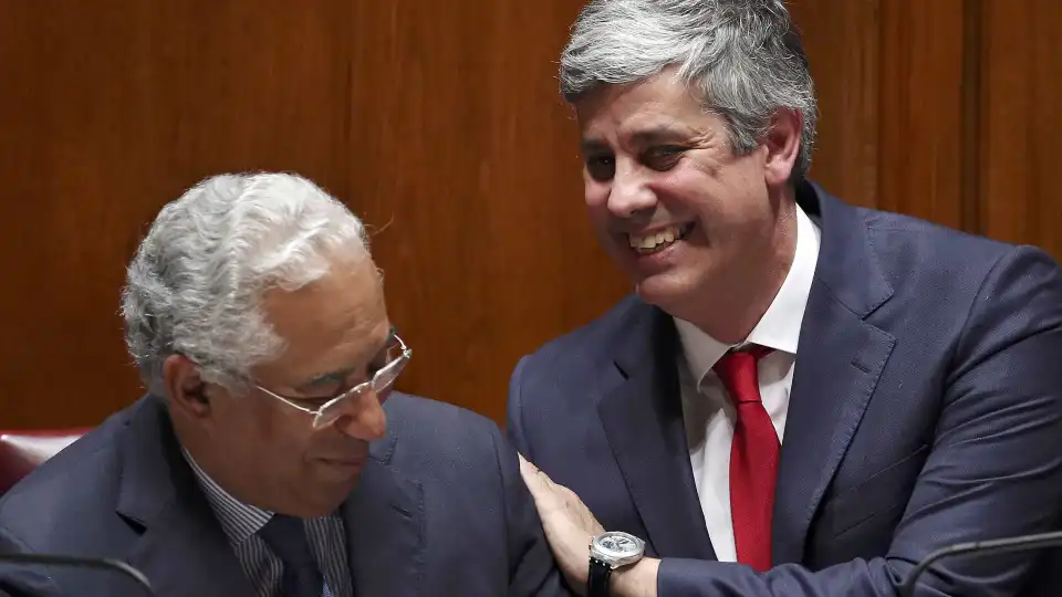 Centeno "reforçado com melhor défice do país dos últimos 42 anos"