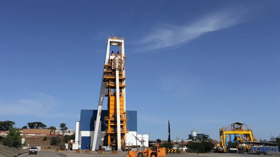 Lundin Mining adia obras de projeto de 260ME devido a greves na mina de Neves-Corvo