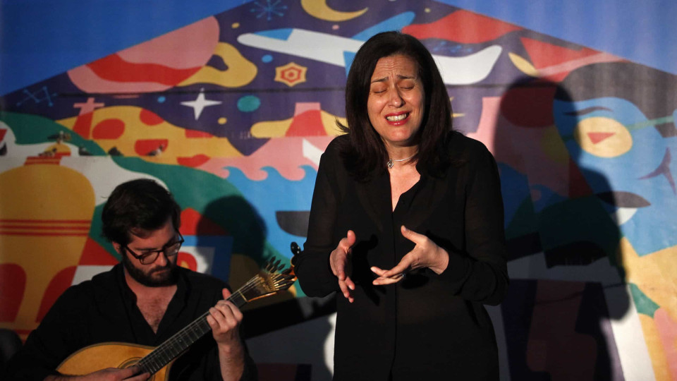 Aldina Duarte celebra 25 anos de carreira com álbum inédito