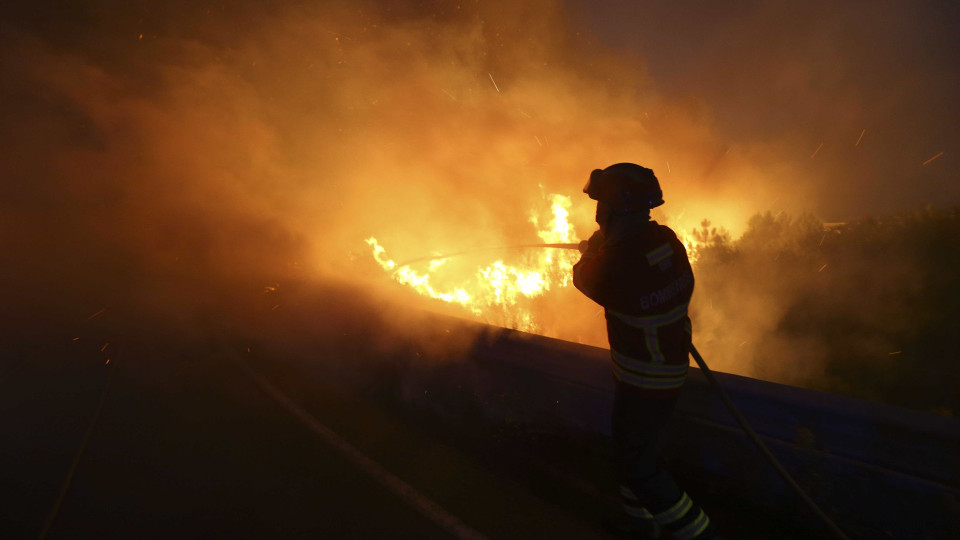 Cerca de 150 operacionais vão reforçar combate ao fogo de Alijó