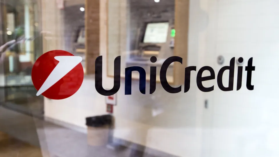 Banco italiano UniCredit suprime 8.000 postos de trabalho até 2023