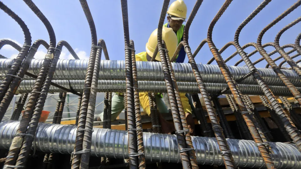 Regime de expropriações para obras públicas em vigor na quarta-feira