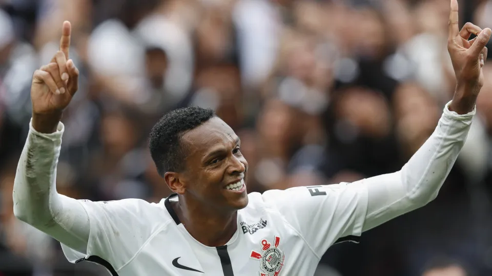 Corinthians campeão brasileiro de futebol pela sétima vez, ao bater 'Flu'
