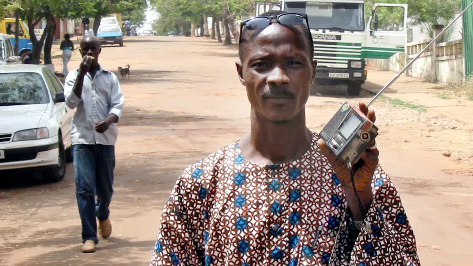 BISSAU - ACESSO A INFORMACAO