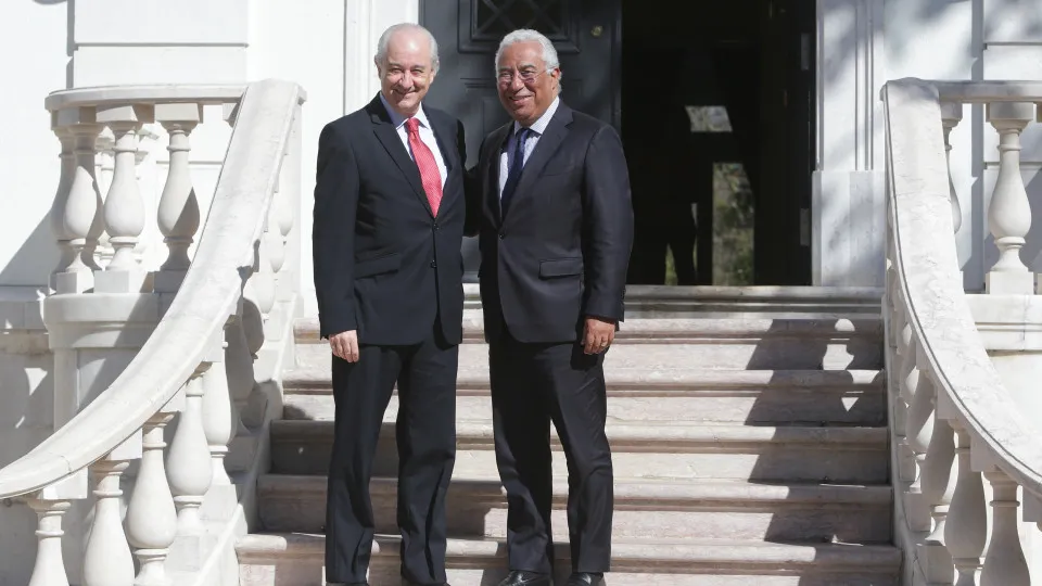 Dois meses após encontro, Costa e Rio 'apertam a mão' e assinam acordos