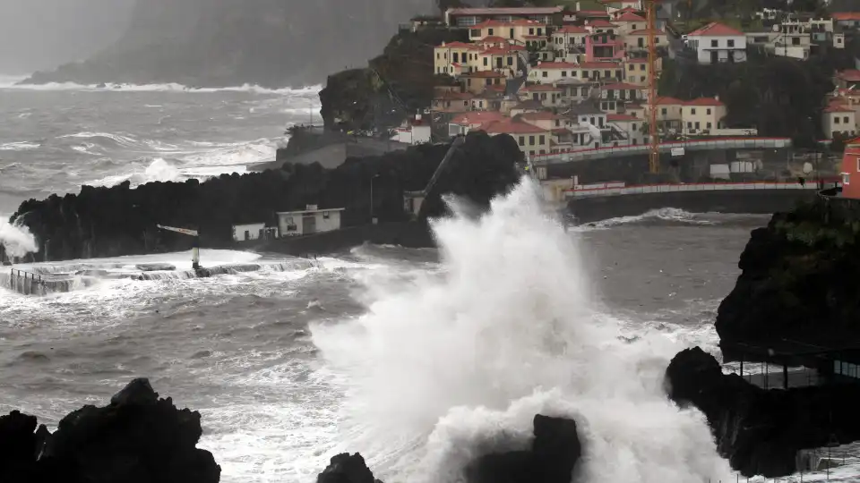 Capitania do Funchal emite aviso de agitação marítima forte para Madeira