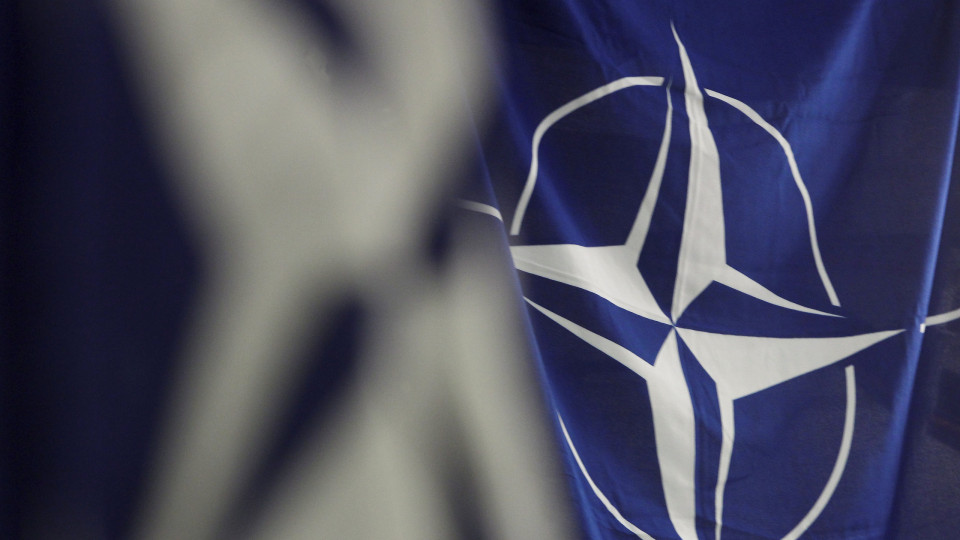 NATO discute Ucrânia e Indo-Pacífico na estreia de Suécia e de MNE português