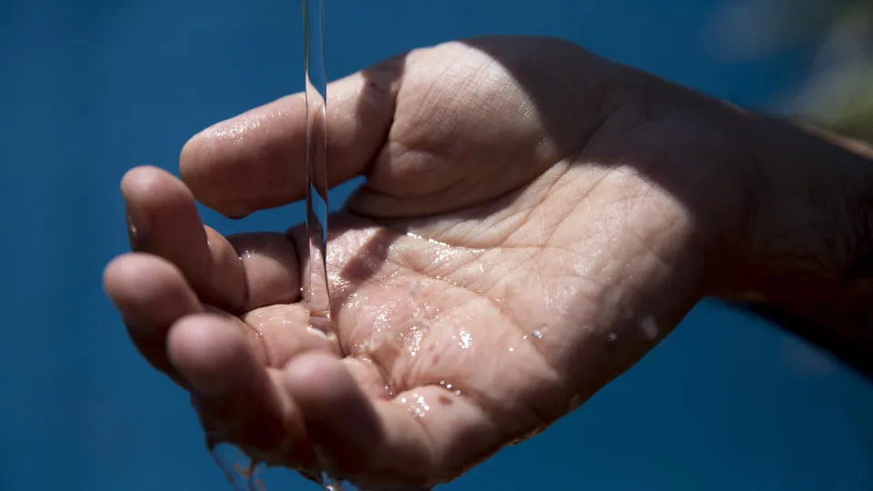 Water withdrawal in the Sea of Galilee