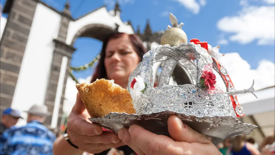 Covid-19: Festas do Espírito Santo de Ponta Delgada assinaladas simbolicamente