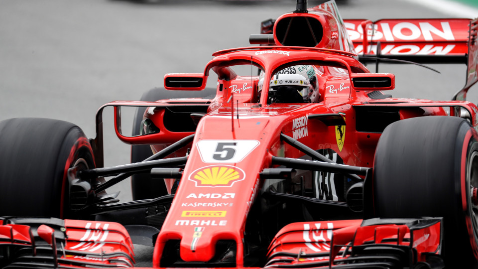 Vettel punido com reprimenda e multa mantém segundo lugar no GP Brasil