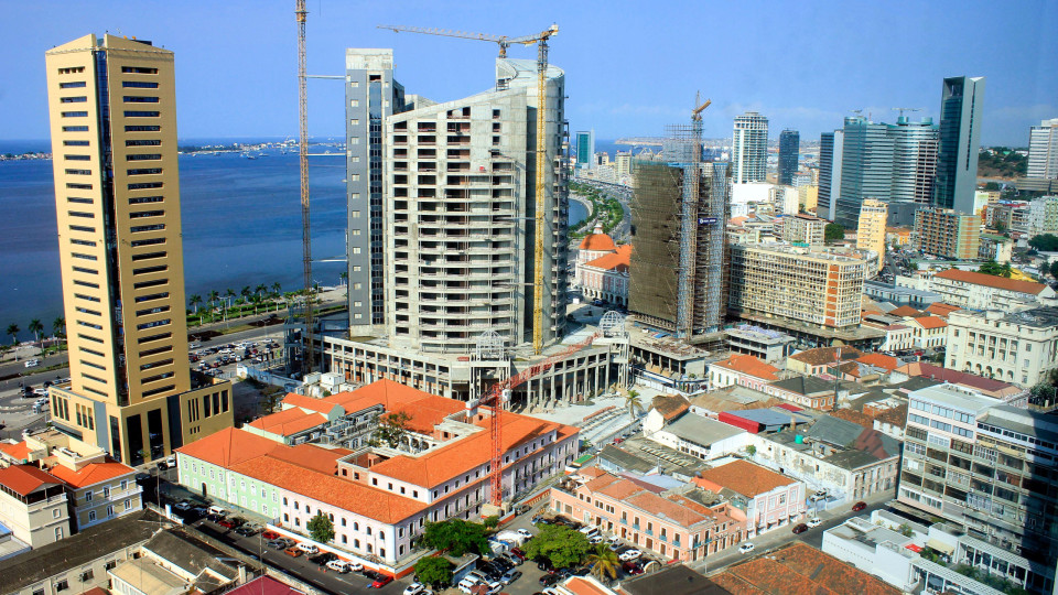 Banco de Fomento Angola prevê crescimento de 1 a 2% este ano no país