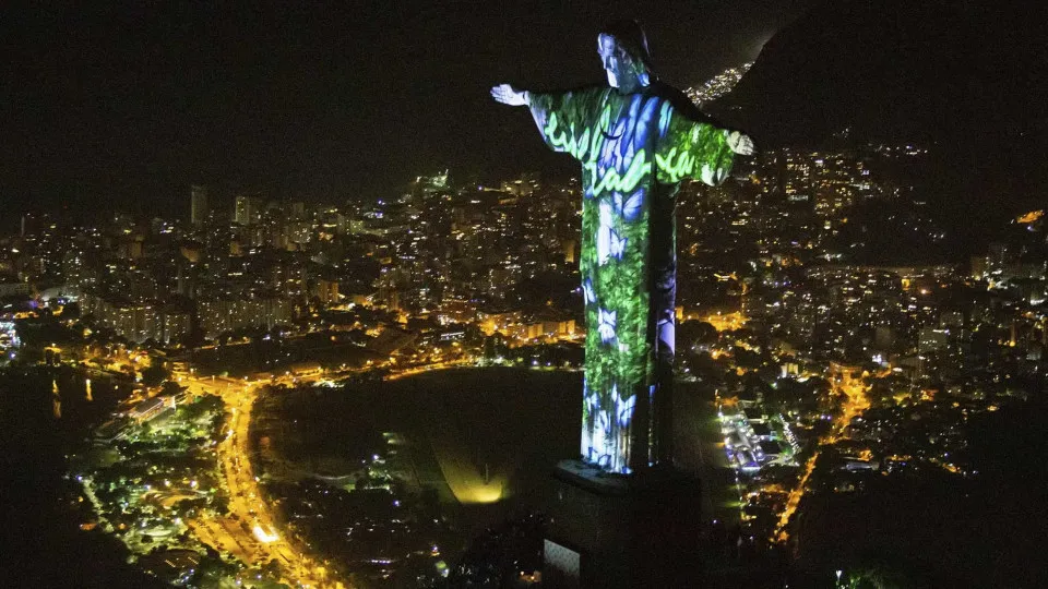Rio mostra "mazelas" urbanas como capital mundial da arquitetura