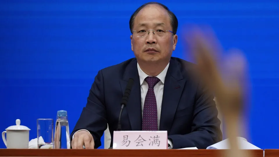 China investiga ex-regulador dos mercados bolsistas por corrupção