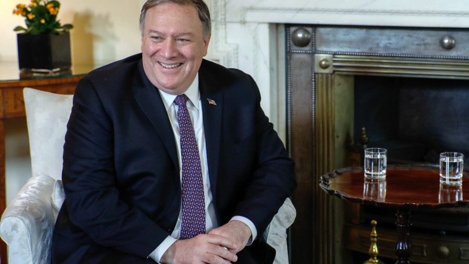 Mike Pompeo pede à Rússia para retirar apoio a Maduro