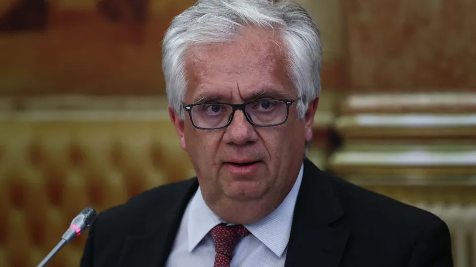 Ministro chamado ao Parlamento. SEF e caso de imigração ilegal são temas