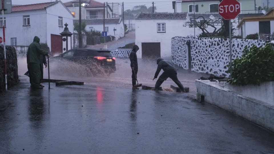 Açores sob aviso amarelo devido à chuva forte e trovoada