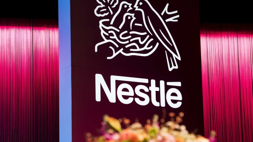 Nestlé garante salário de funcionários e apoia responsáveis em funções