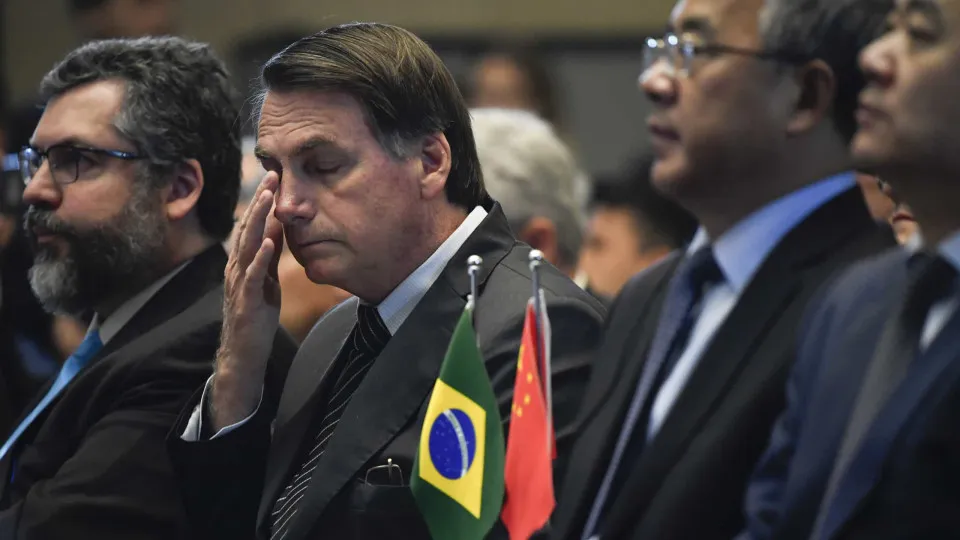 Bolsonaro revoga decreto que proibia cultivo de cana de açúcar