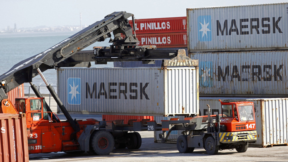 Movimento nos portos de Portugal continental cai 8,8% até agosto