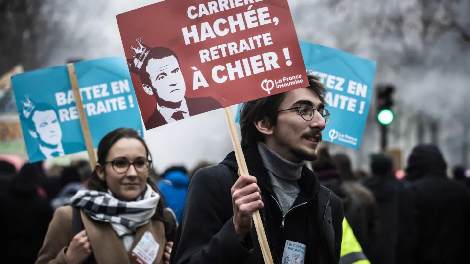 França prepara greve generalizada na terça-feira