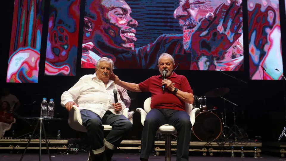 Lula da Silva recebido pelo Papa Francisco no Vaticano