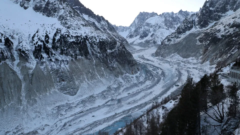 Glaciares dos Alpes perderam 10% do volume nos últimos dois anos