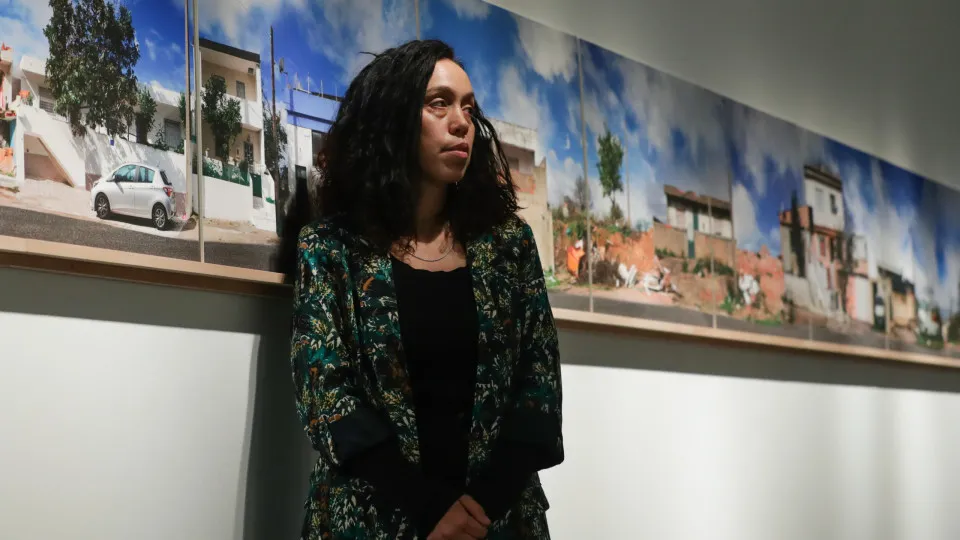 Mónica de Miranda define 'Earthworks' para Bienal de Kochi-Muziris