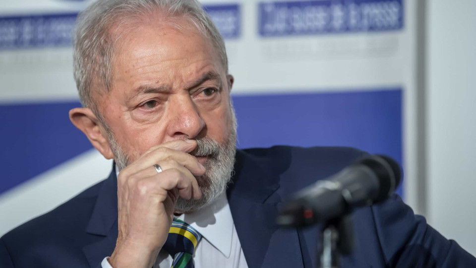 Lula diz que Bolsonaro inventou o seu contágio para promover a cloroquina