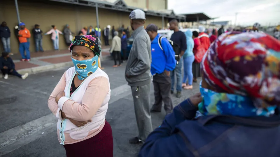 África com mais de 300 mortes e 7.700 casos de Covid-19