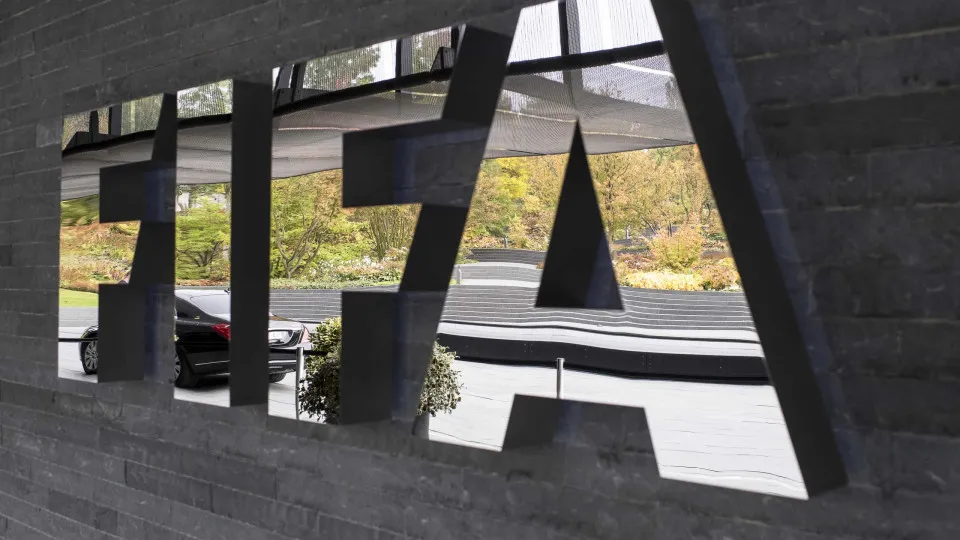 FIFA reúne-se com selecionadores para discutir Mundial de 2 em 2 anos