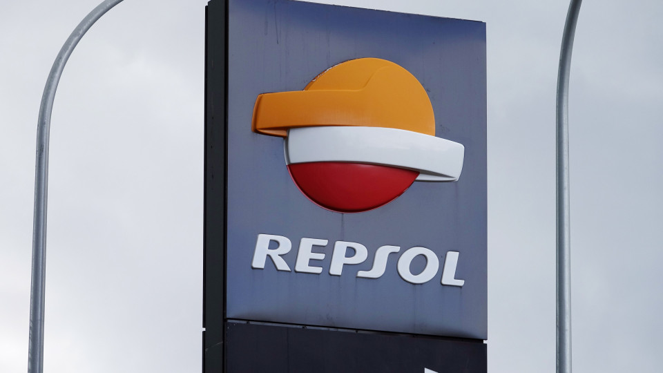 Repsol assina com Governo contrato de investimento no complexo de Sines