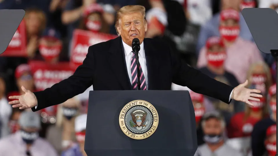 Trump diz que evitou cenário de "mais de dois milhões de mortos"